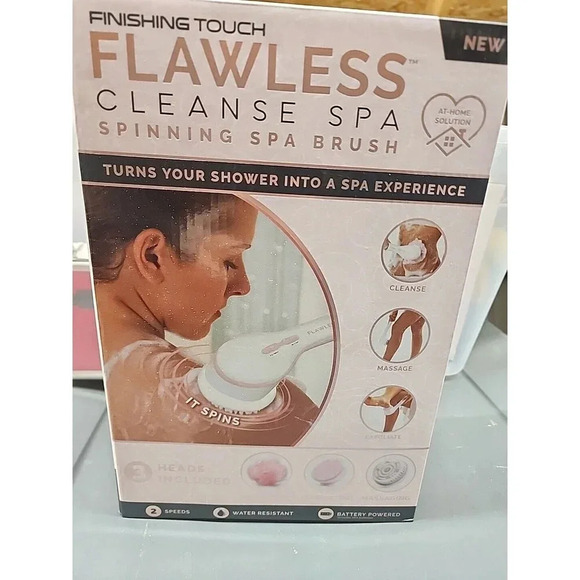 finishing touch Other - Finishing Touch Flawless Cleanse Spa Spinning Spa Brush w/3 Heads Incl Batteries